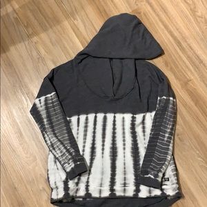 Billabong women’s tie-dye pullover hoodie